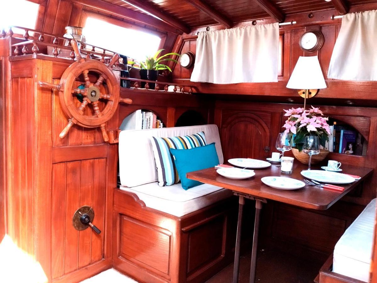 1983 Botel *